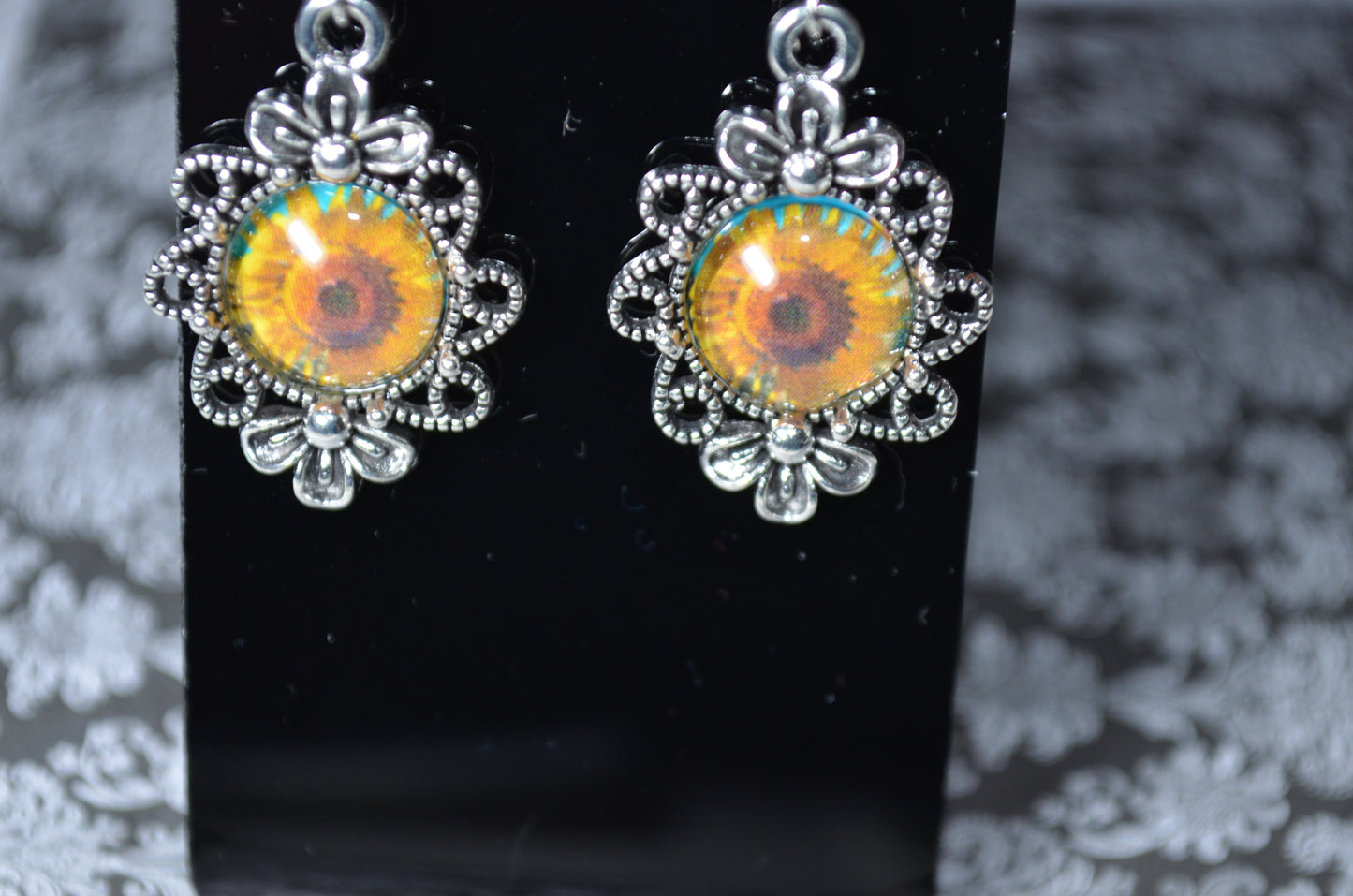 Filigree Vintage Style Photo Earrings - Sunflower