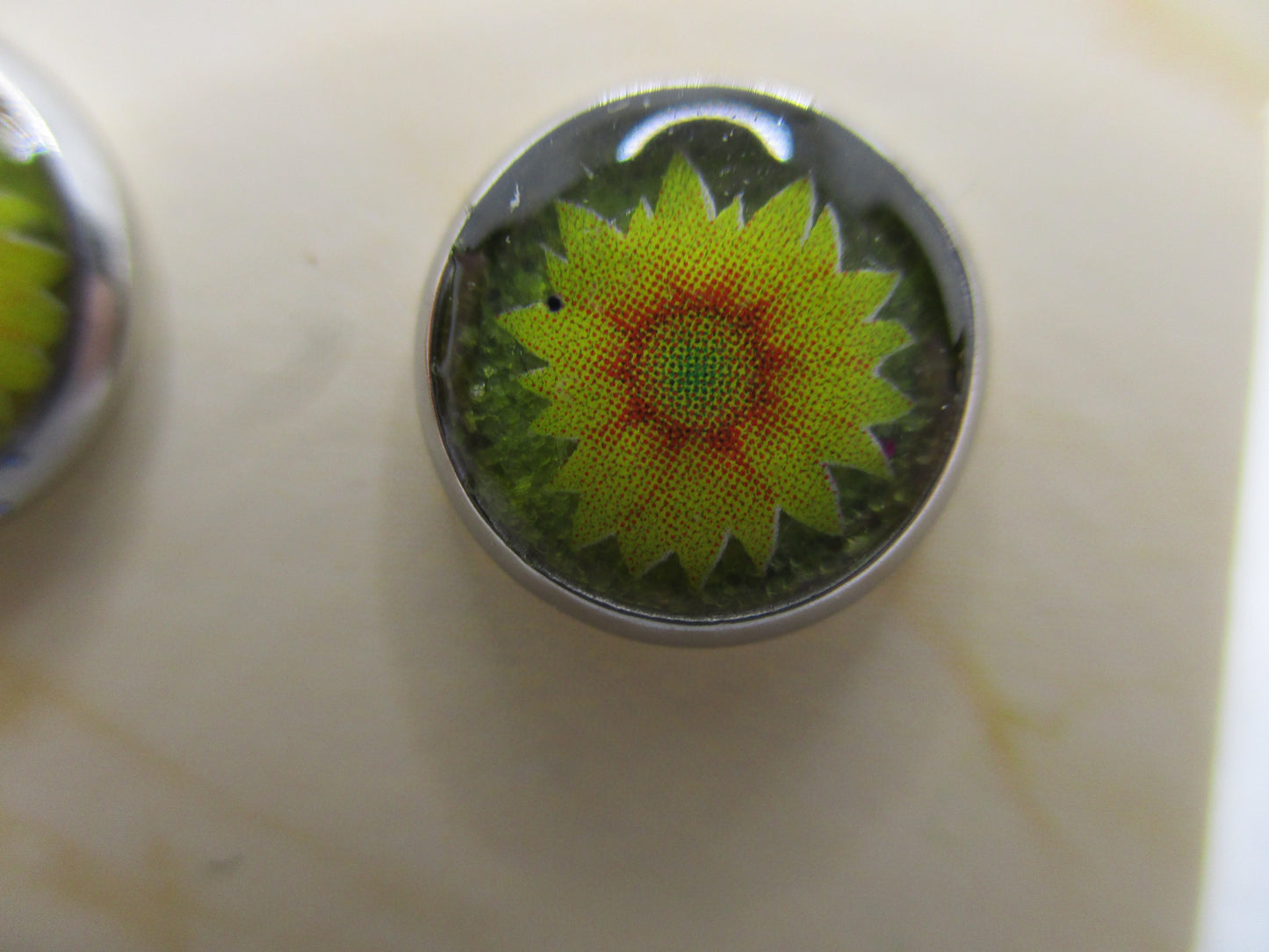 8MM Hypoallergenic Stainless-Steel Small Sunflower With Some Glitter Stud Earrings (Not a real dried flower)