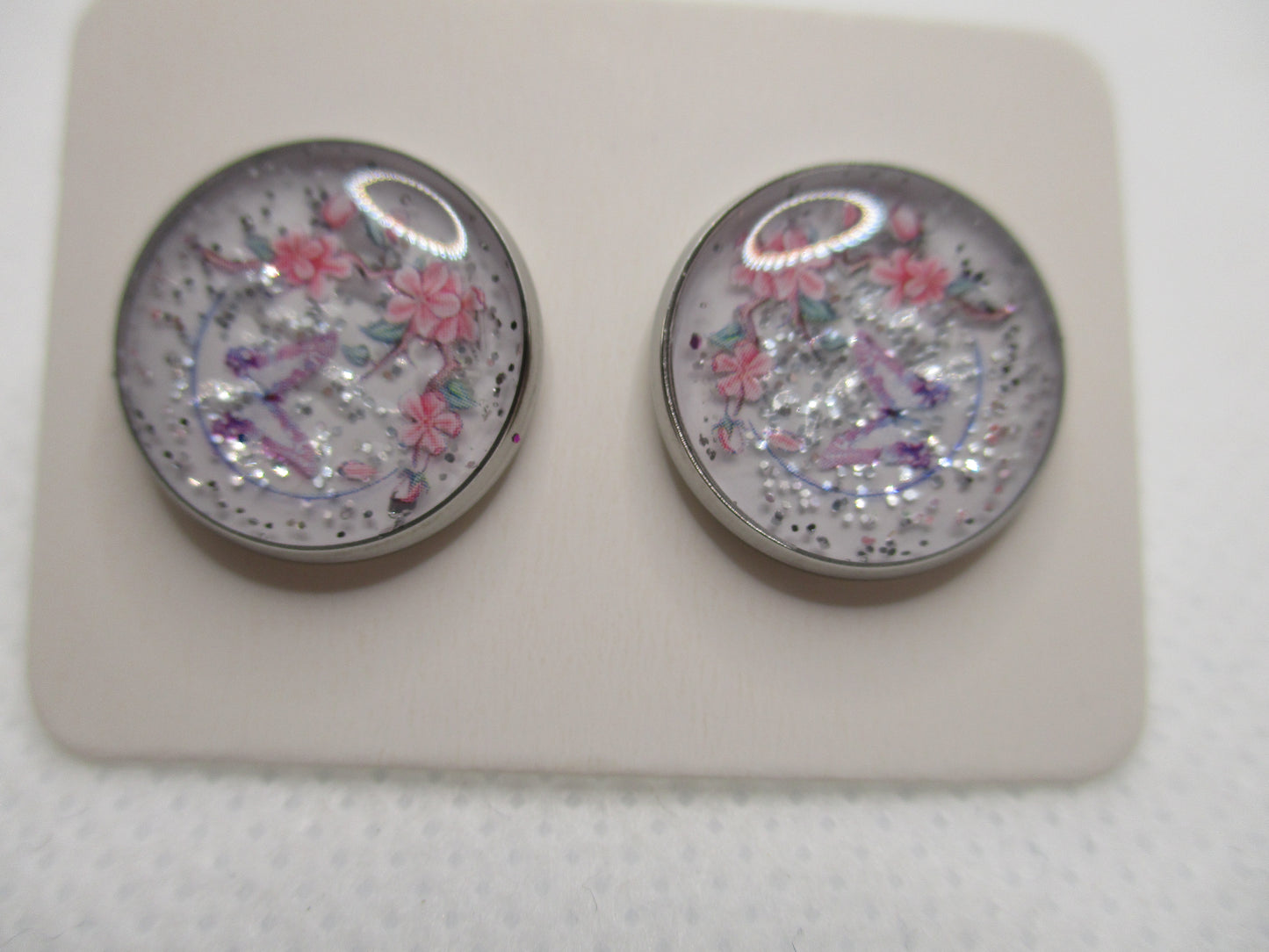 14MM Hypoallergenic Stainless-Steel Small Pink Flower With Some Glitter Stud Earrings (Not a real dried flower)