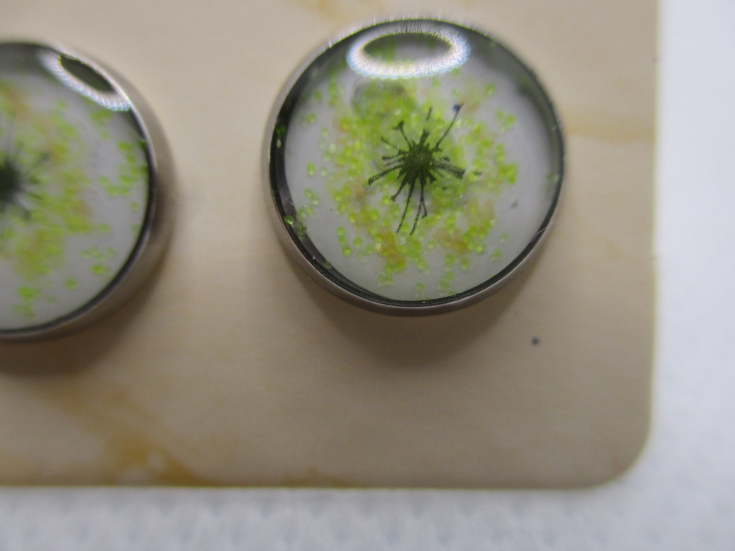 10MM Hypoallergenic Stainless-Steel Small Green Flower With Some Glitter Stud Earrings (Not a real dried flower)