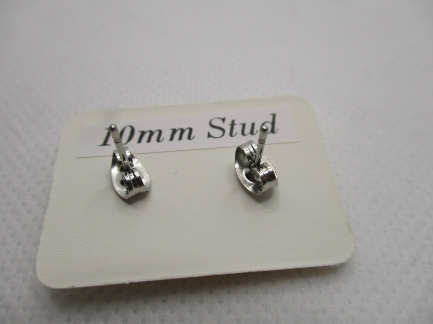 10MM Hypoallergenic Stainless-Steel Small Green Flower With Some Glitter Stud Earrings (Not a real dried flower)