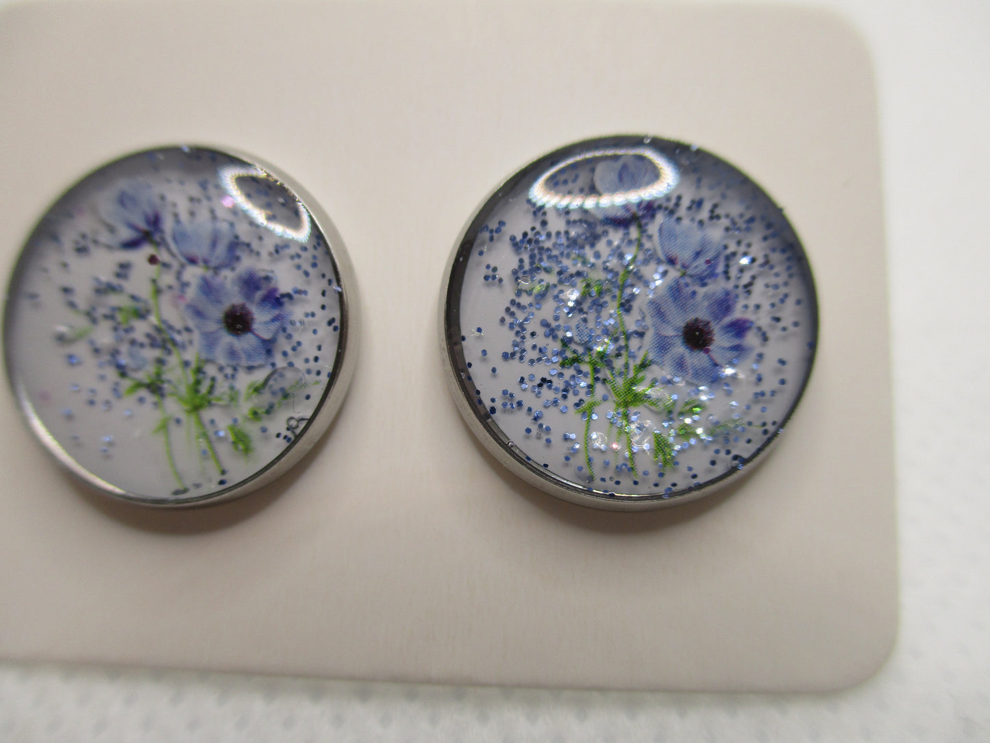 14MM Hypoallergenic Stainless-Steel Small Blue Flower With Some Glitter Stud Earrings (Not a real dried flower)