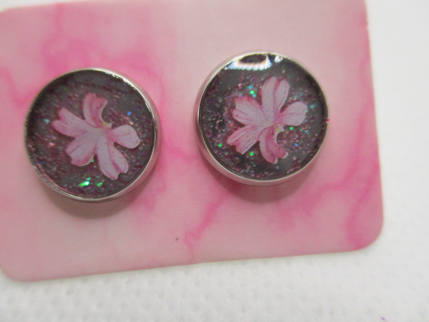 10MM Hypoallergenic Stainless-Steel Small Pink Flower With Some Glitter Stud Earrings (Not a real dried flower)