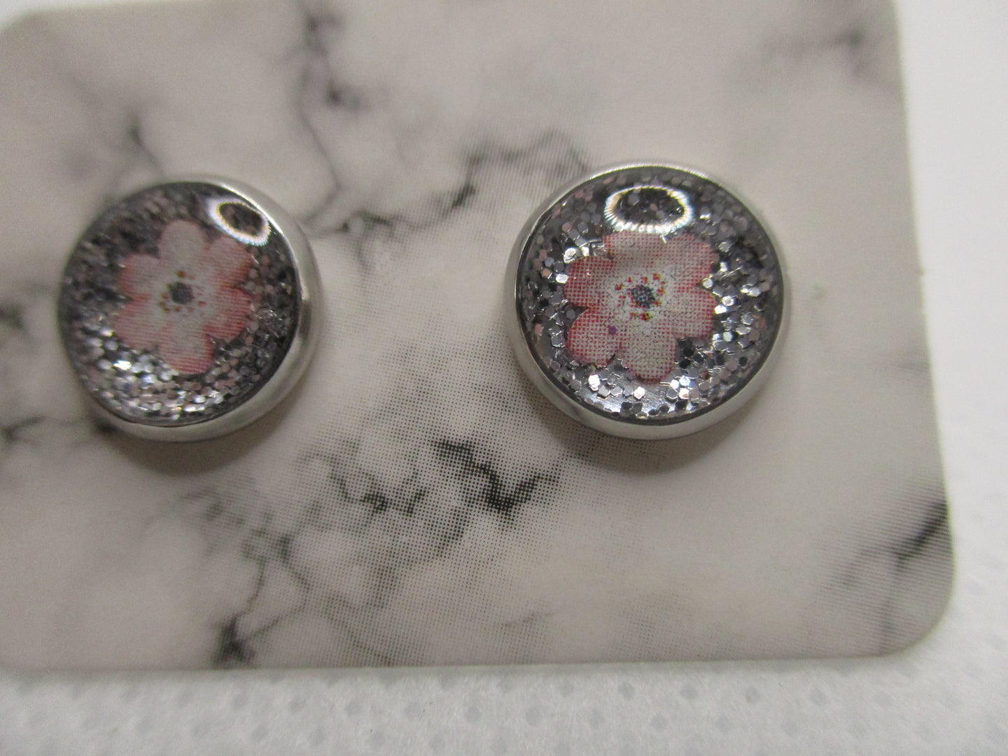 8MM Hypoallergenic Stainless-Steel Small Pink Flower With Some Glitter Stud Earrings (Not a real dried flower)
