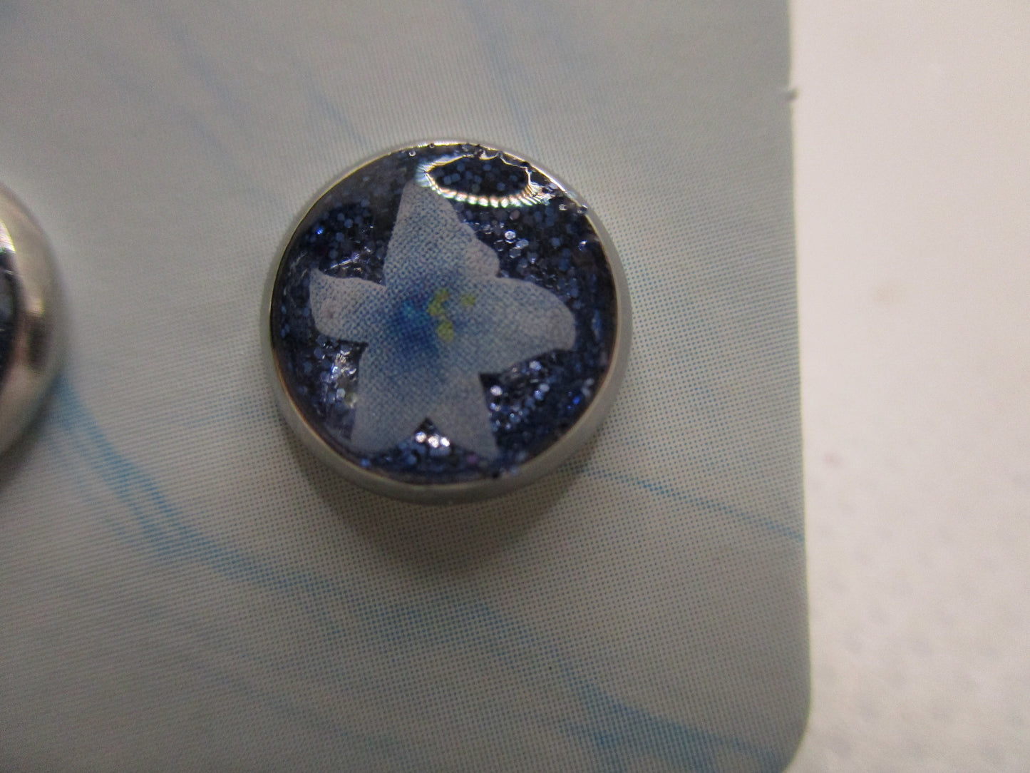 8MM Hypoallergenic Stainless-Steel Small Blue Flower With Some Glitter Stud Earrings (Not a real dried flower)